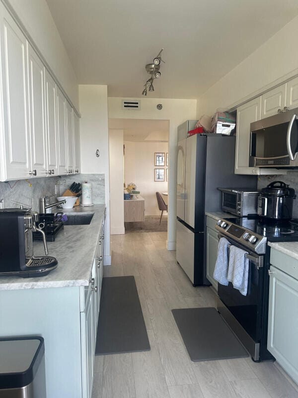 3640 Yacht Club Drive 1403 — photo 7