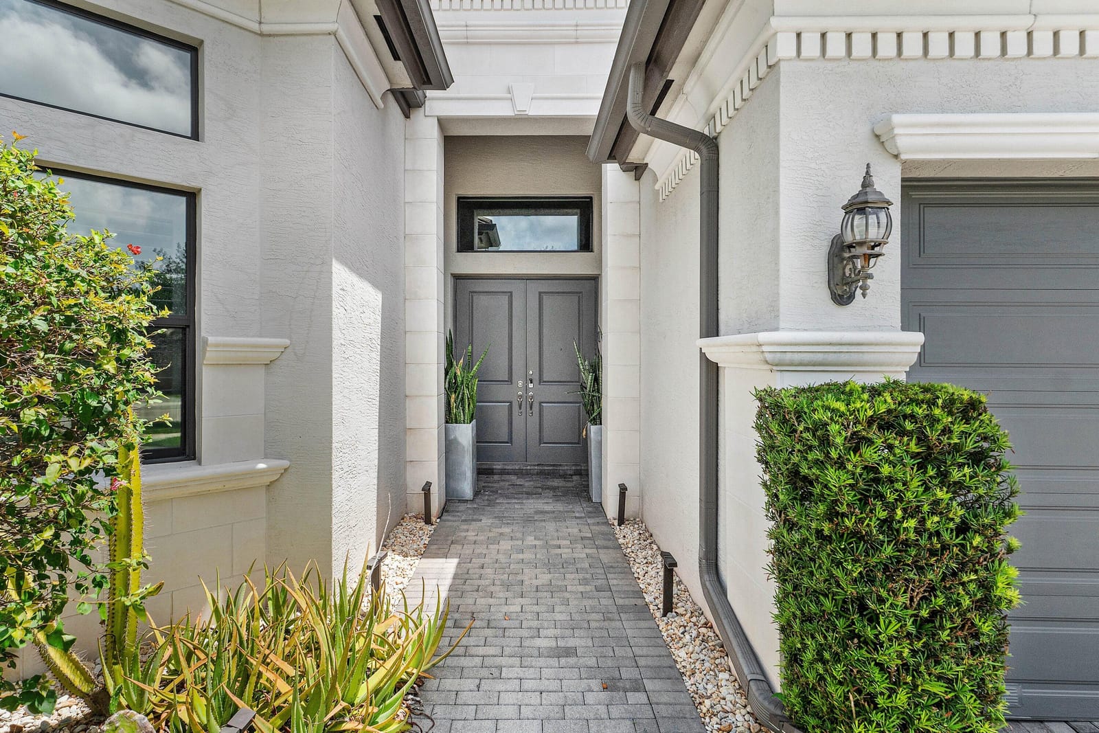 16872 Pavilion Way — photo 2