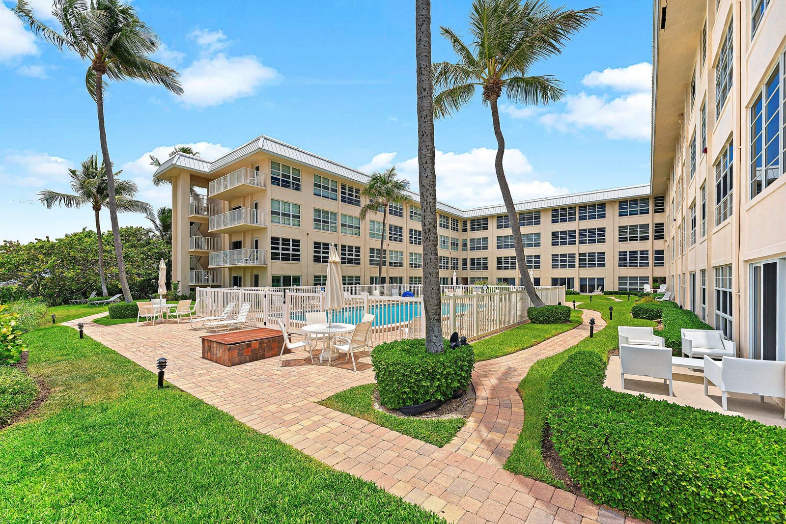 3851 N Ocean Boulevard N 403, Gulf Stream, FL 33483 photo 3