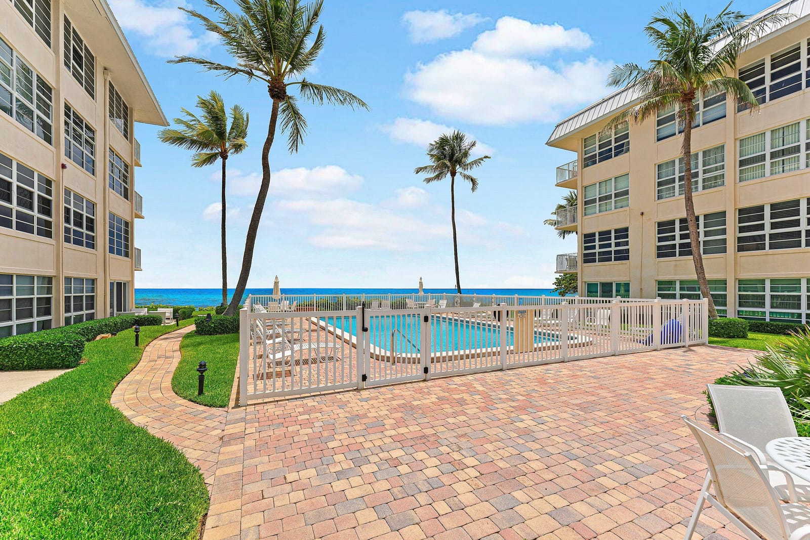 3851 N Ocean Boulevard N 403, Gulf Stream, FL 33483 photo 4