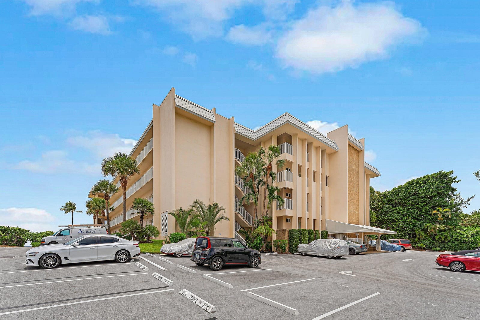3851 N Ocean Boulevard N 403, Gulf Stream, FL 33483 photo 9