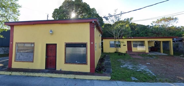 2733 President Barack Obama Highway, Riviera Beach, FL