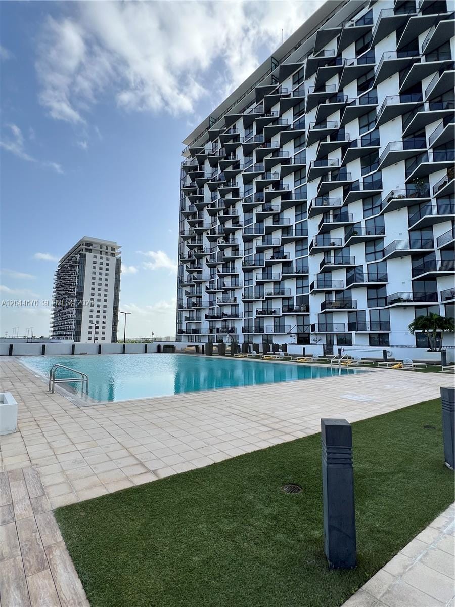 5252 NW 85th Avenue 1707, Doral, FL 33166 photo 17