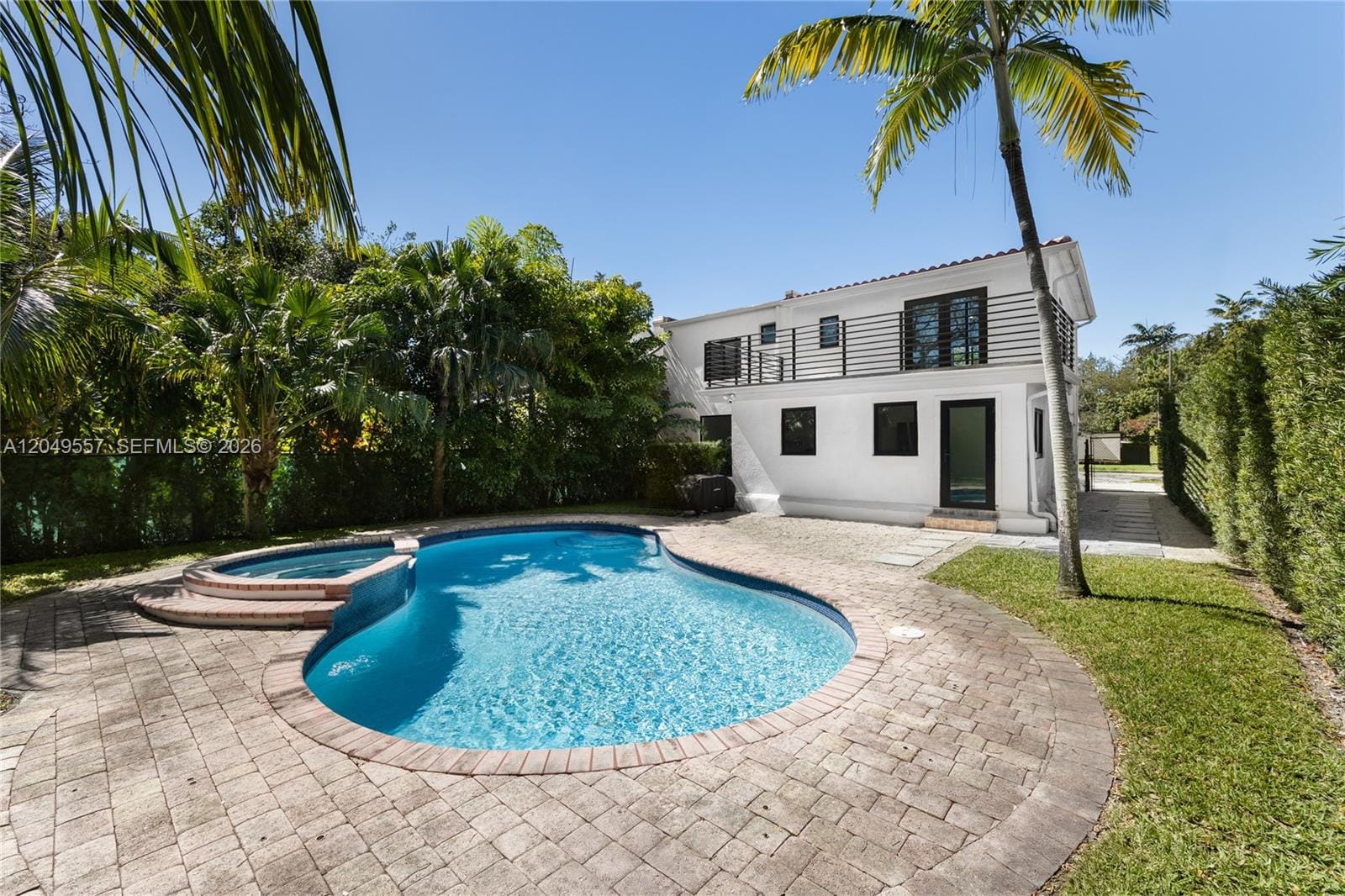7111 SW 63rd Avenue, South Miami, FL 33143