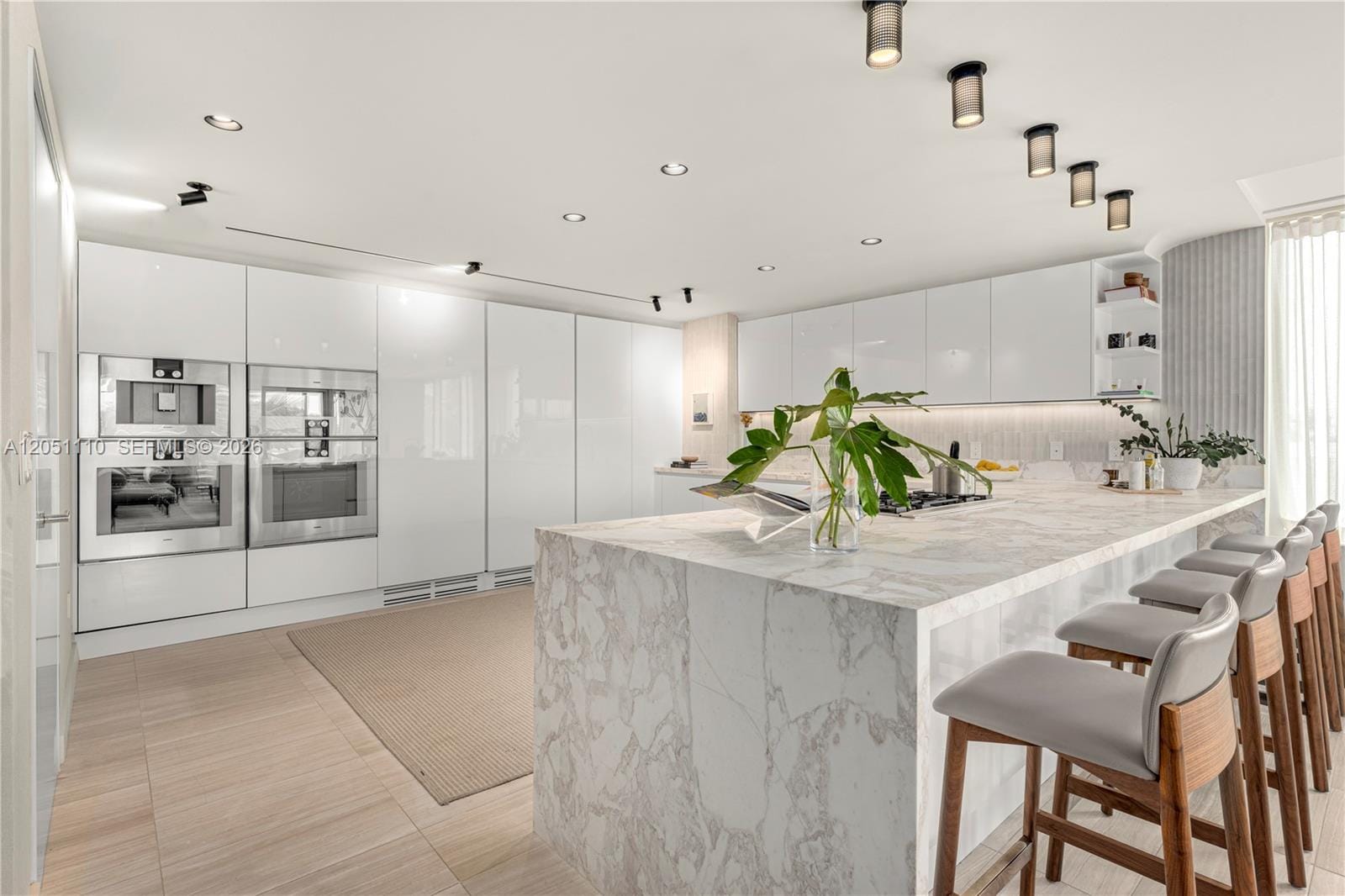 4701 N Meridian Avenue 421, Miami Beach, FL 33140 photo 8