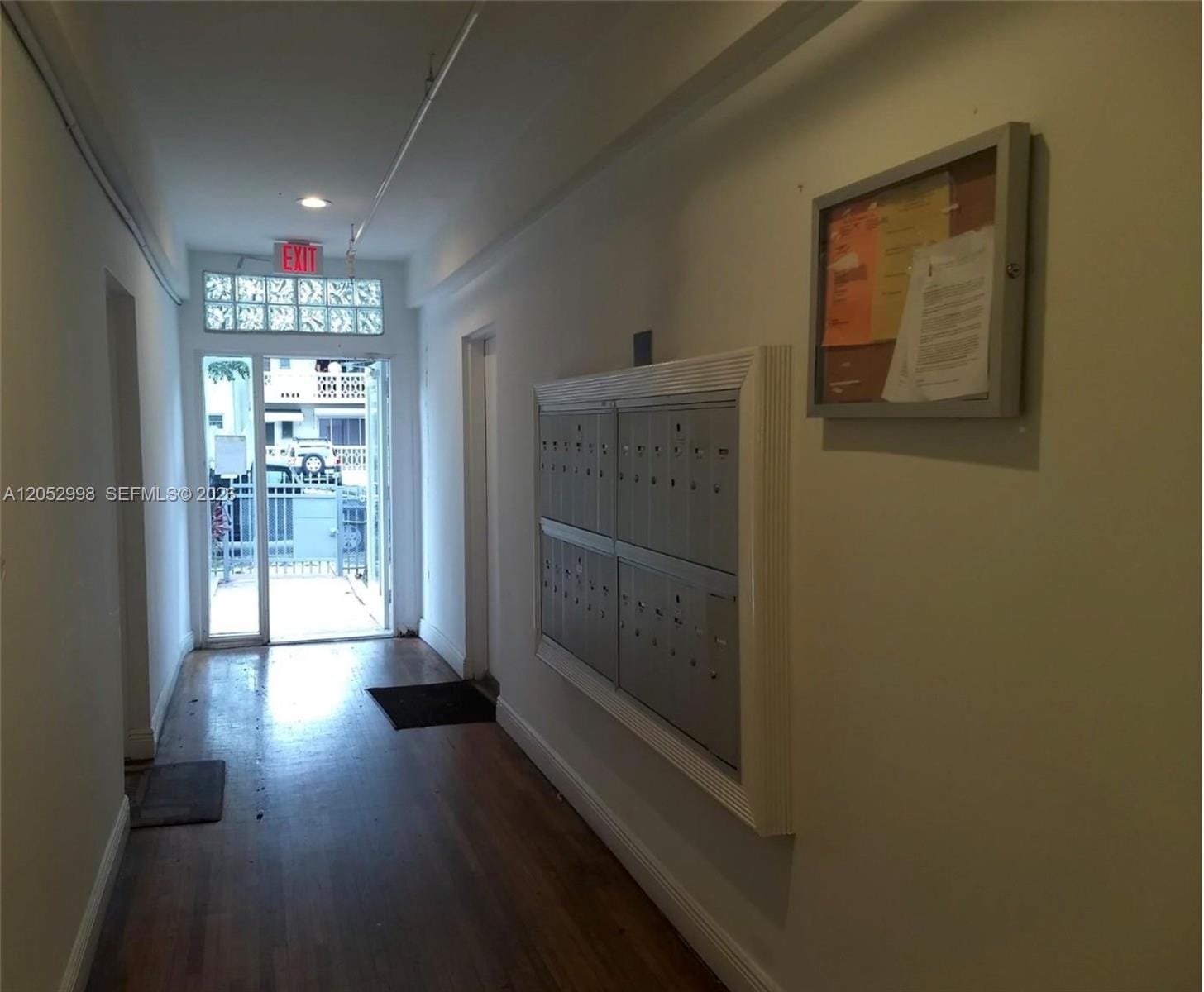 842 Meridian Avenue 3D — photo 5