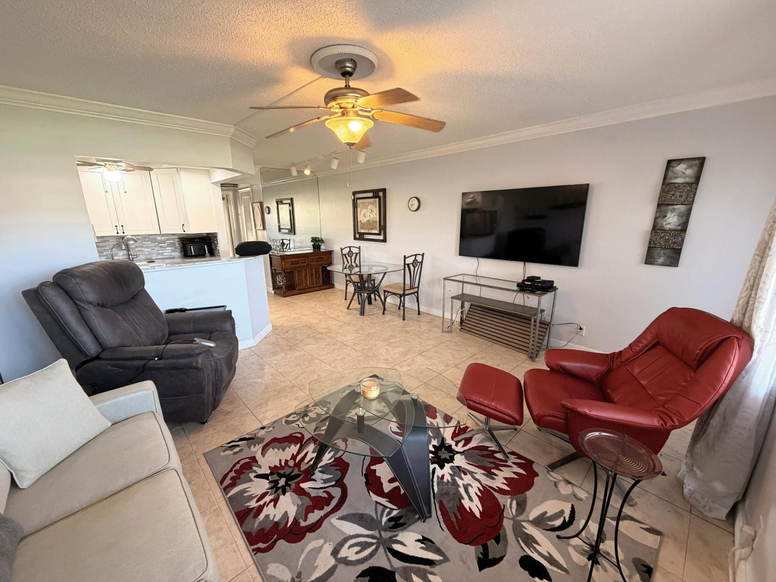 29 BERKSHIRE B — photo 4