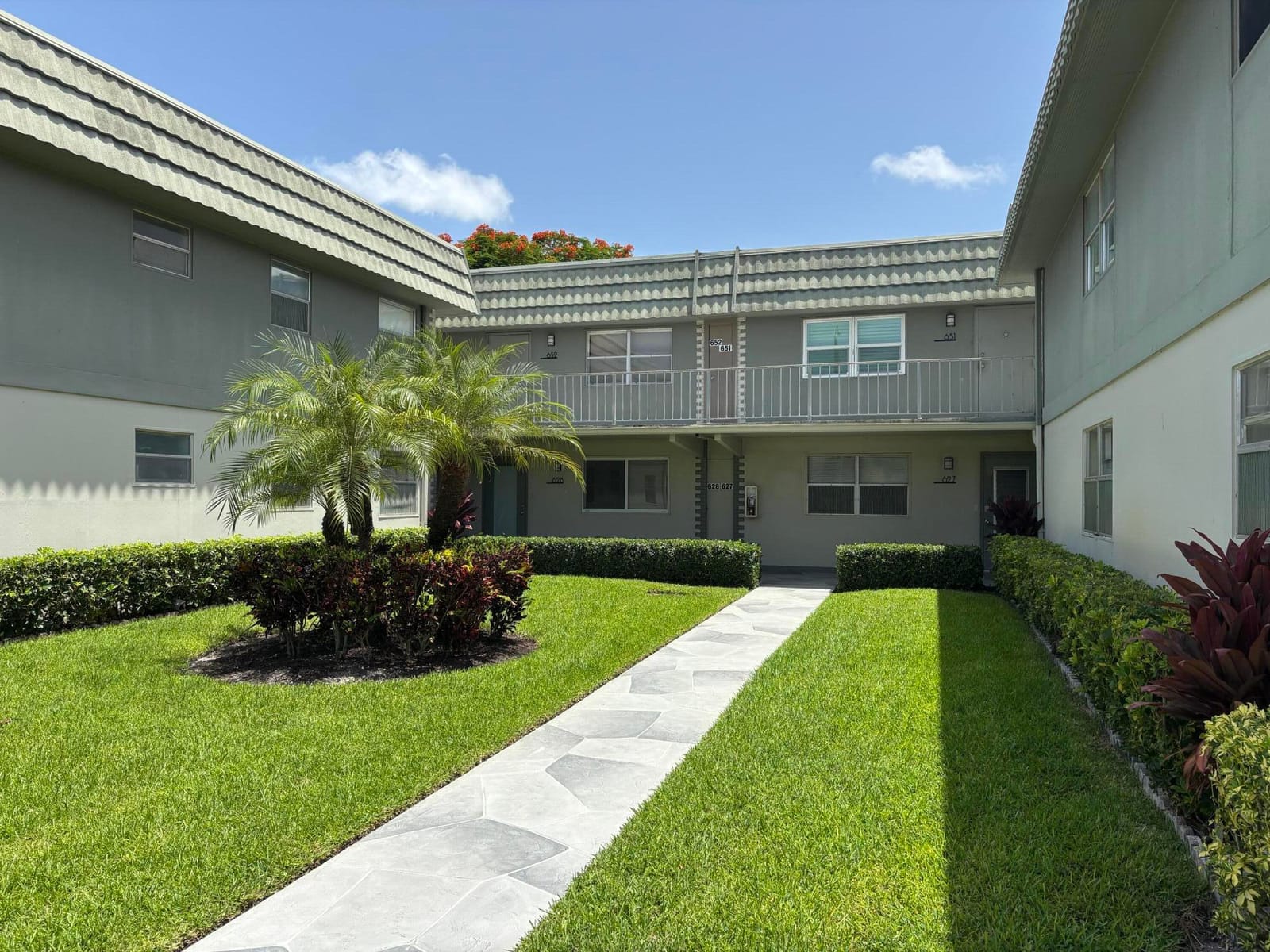 652 Flanders N, Delray Beach, FL 33484 photo 21