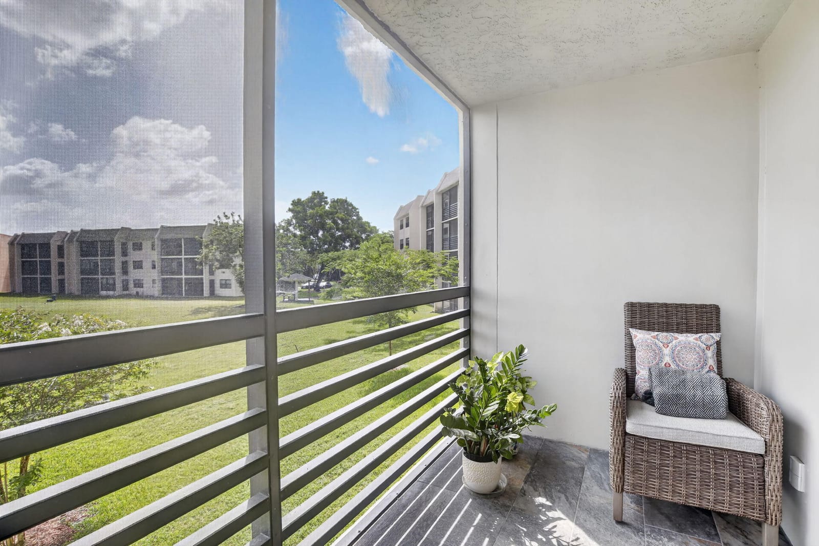 2793 NW 104th Avenue 203, Sunrise, FL 33322 photo 16