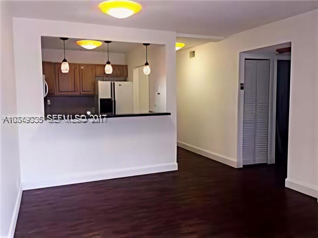 8185 NW 7th Street 101, Miami, FL 33126
