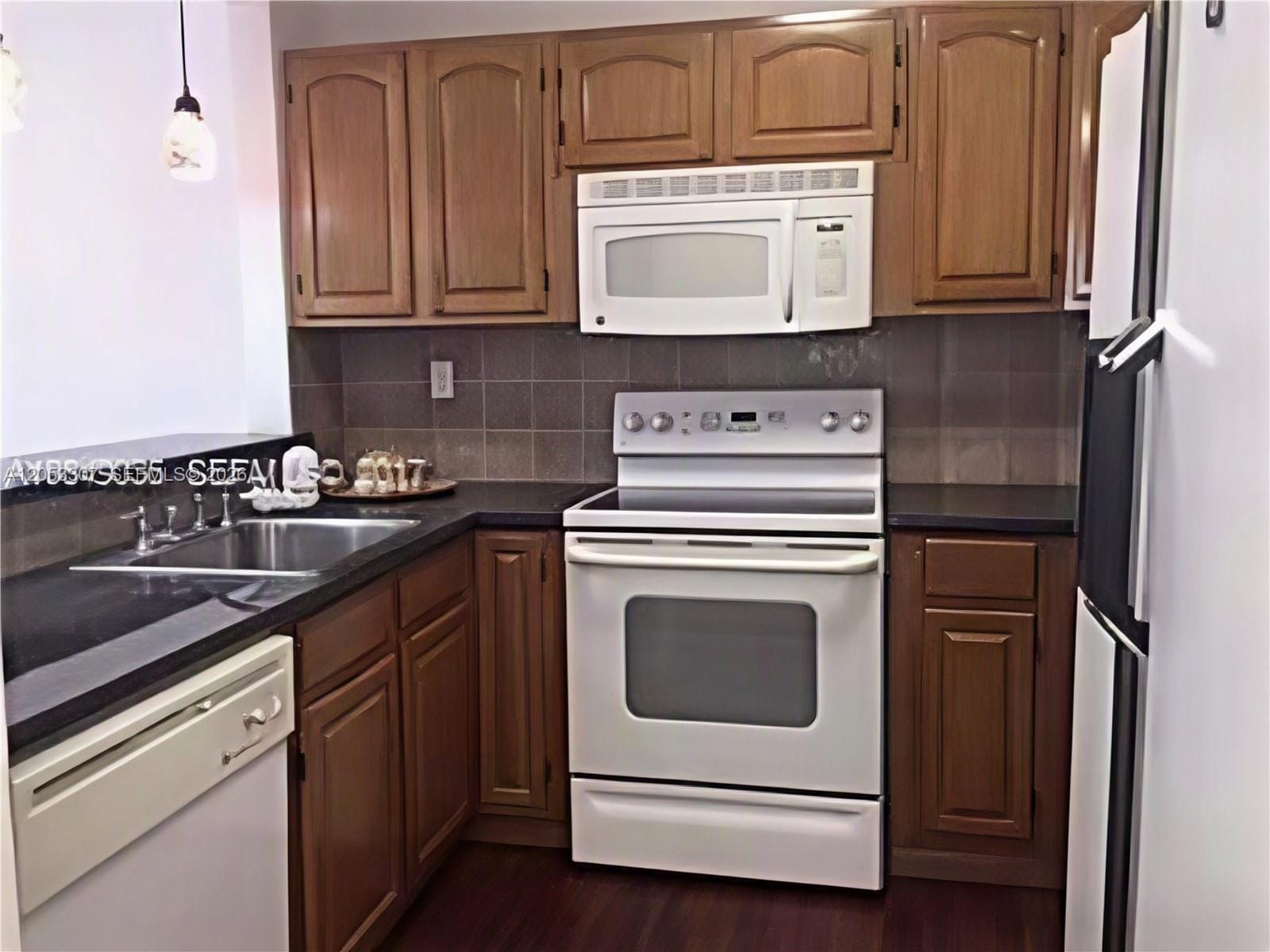8185 NW 7th Street 101, Miami, FL 33126 photo 4