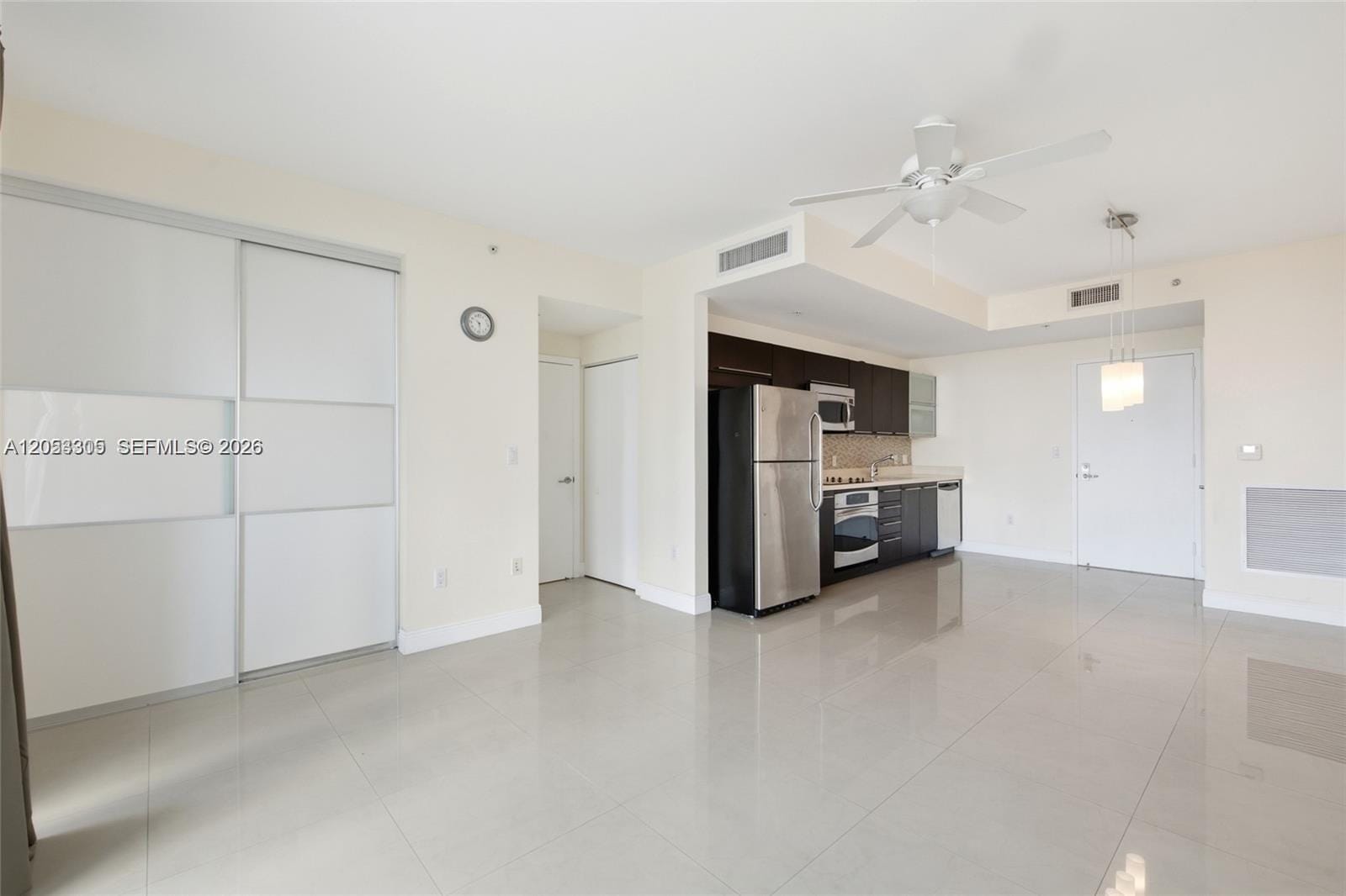 90 SW 3rd Street 1409, Miami, FL 33130 photo 13