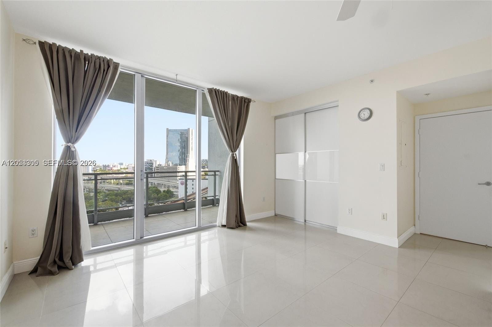90 SW 3rd Street 1409, Miami, FL 33130 photo 16