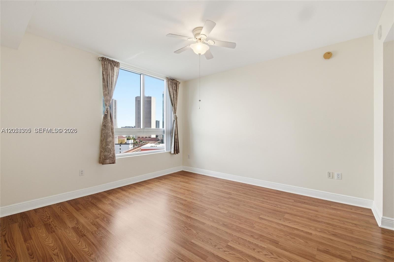 90 SW 3rd Street 1409, Miami, FL 33130 photo 19