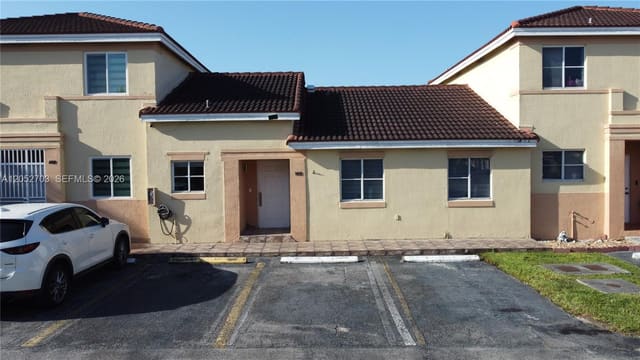 312 NW 114th Avenue 4-103, Sweetwater, FL 33172