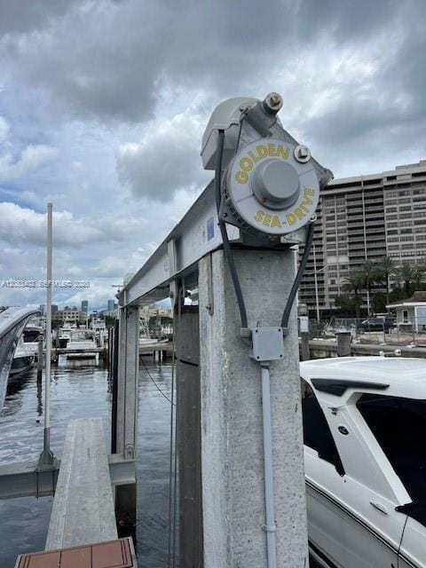 4 Grove Isle Drive — photo 6