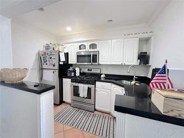 8600 SW 67th Avenue 940, Pinecrest, FL 33156