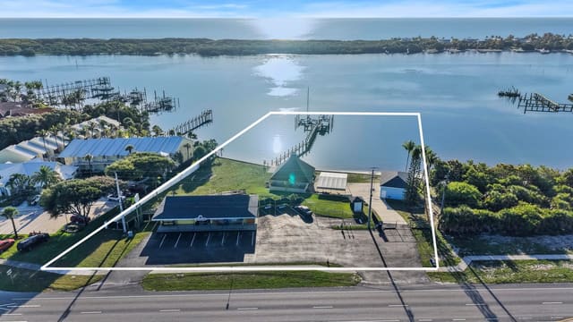 18947 SE Federal Highway, Jupiter, FL