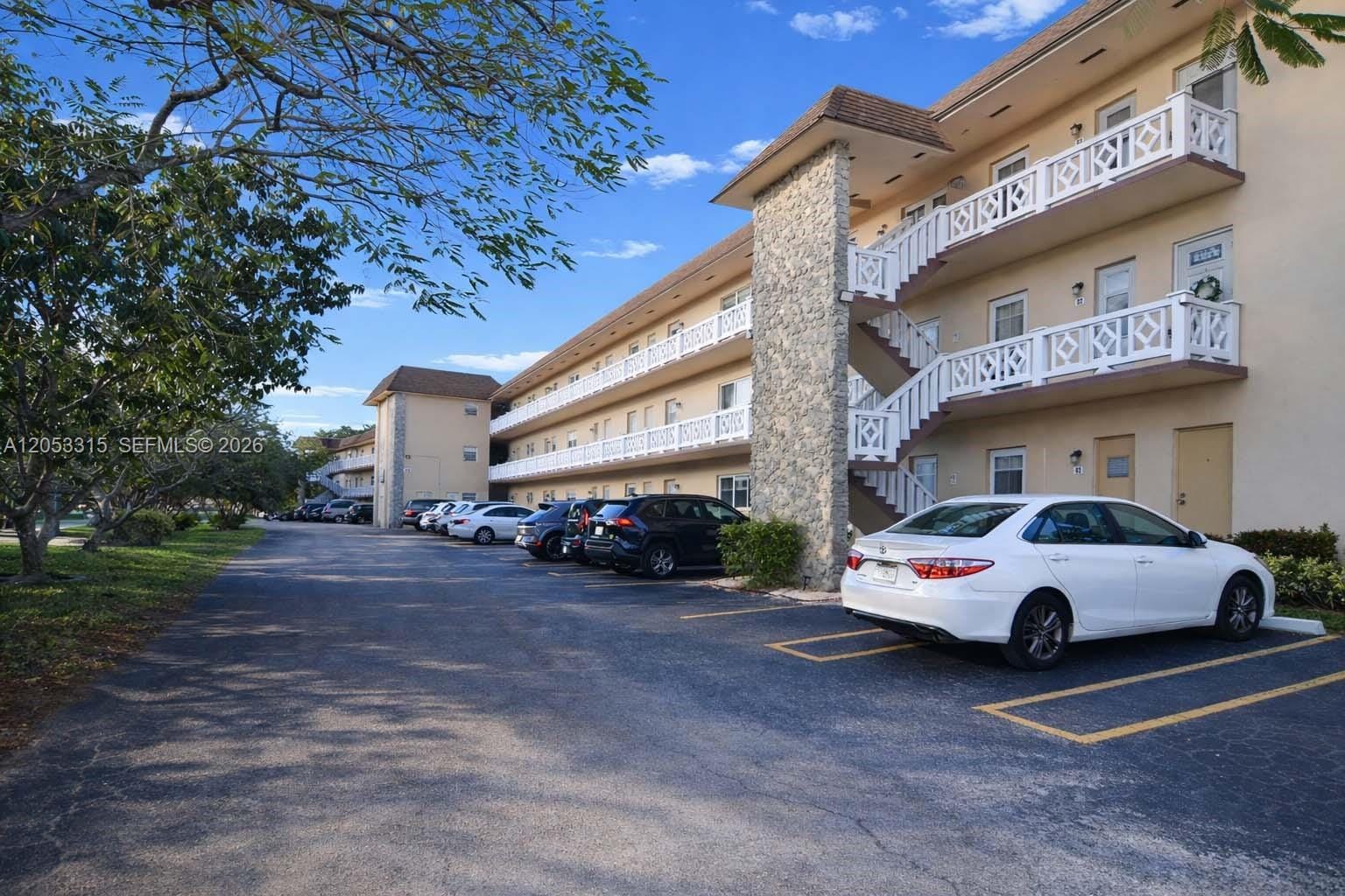 3530 NW 52nd Avenue 509, Lauderdale Lakes, FL 33319 photo 14