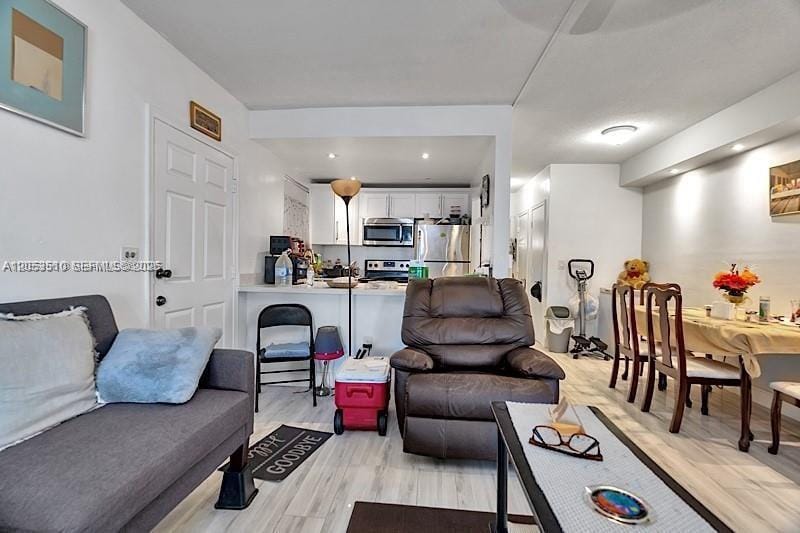 19000 NE 3rd Court 405, Miami, FL 33179 photo 4