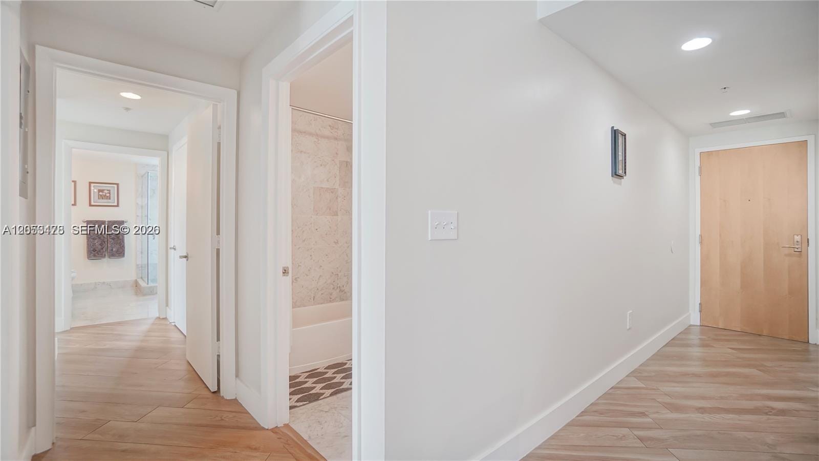244 Biscayne Boulevard 2409, Miami, FL 33132 photo 14