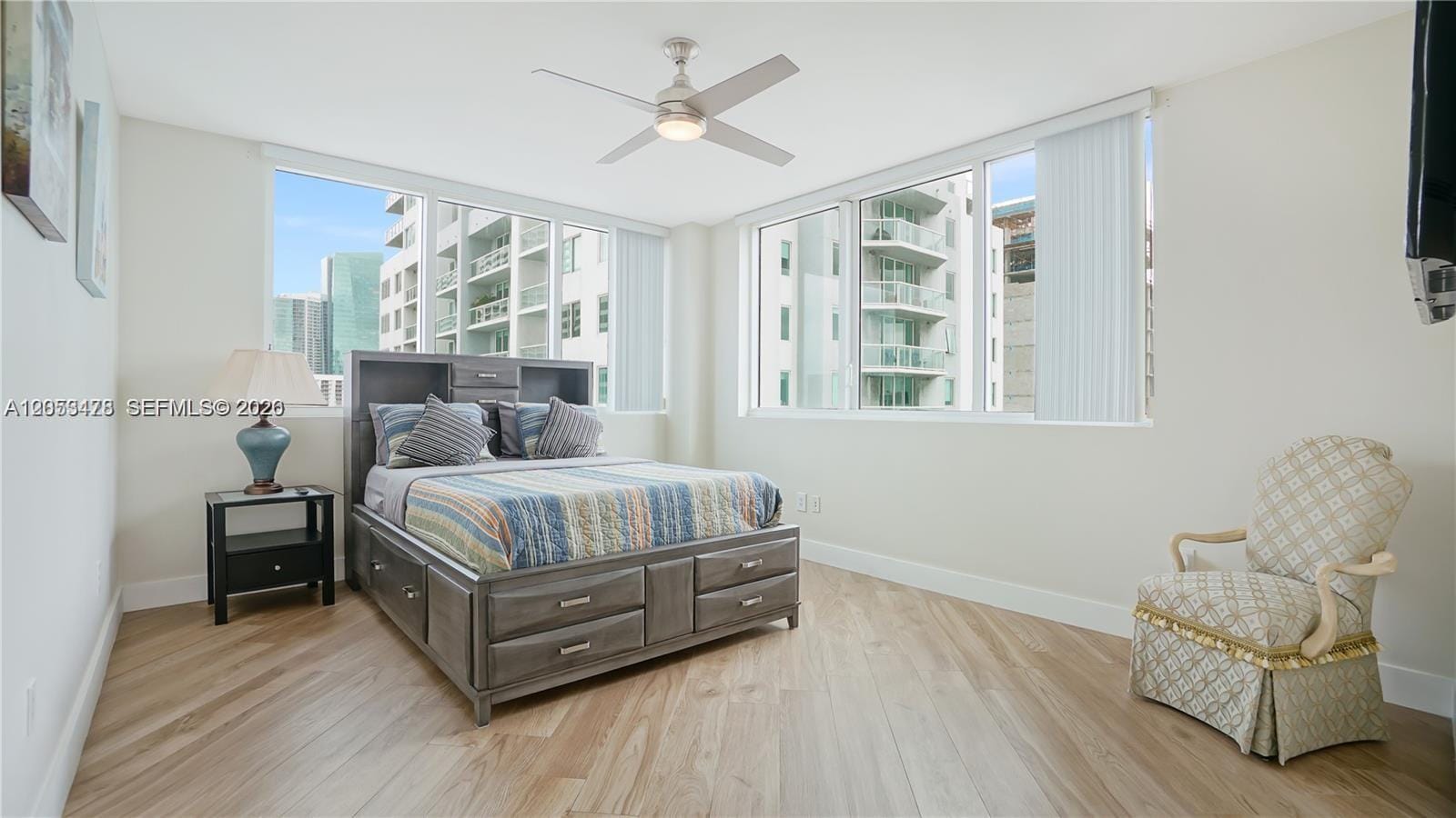 244 Biscayne Boulevard 2409, Miami, FL 33132 photo 15