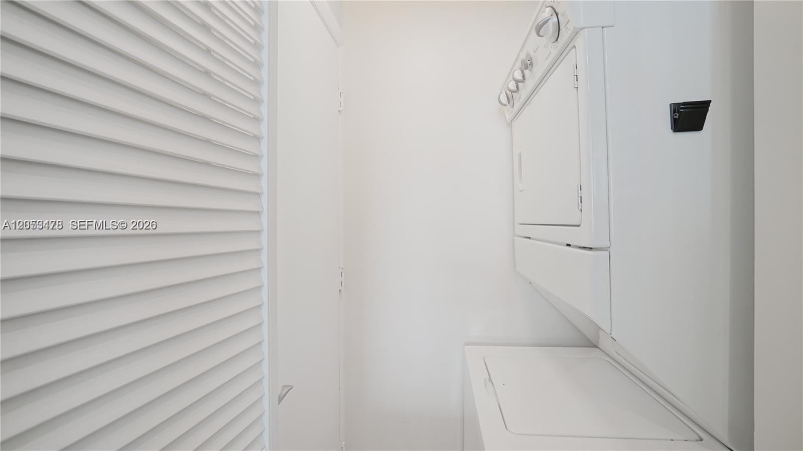 244 Biscayne Boulevard 2409, Miami, FL 33132 photo 20