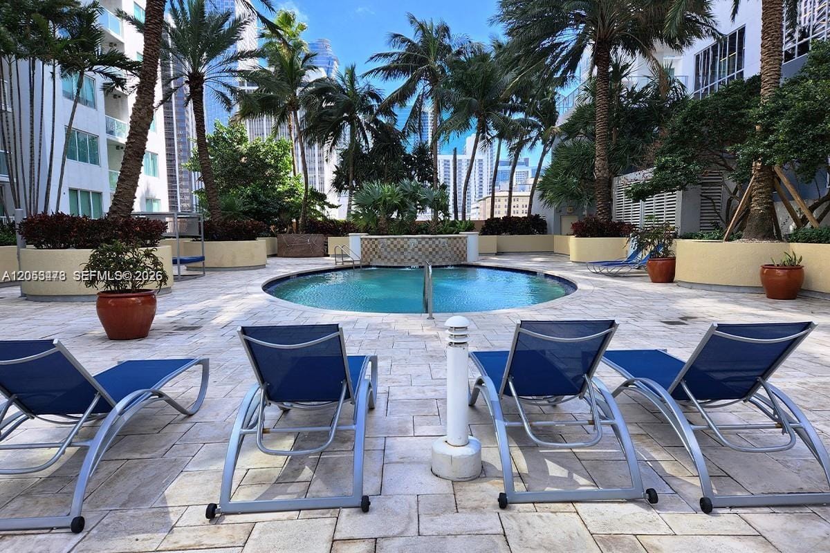 244 Biscayne Boulevard 2409, Miami, FL 33132 photo 3