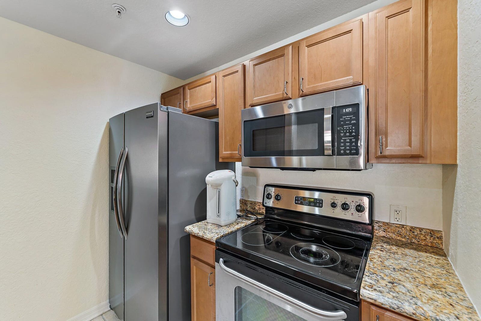 1803 N FLAGLER Drive 303, West Palm Beach, FL 33407 photo 7