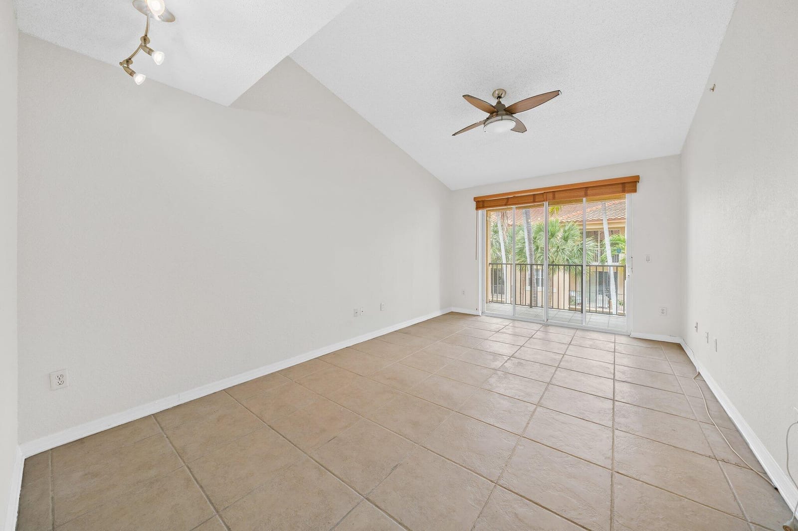 1803 N FLAGLER Drive 303, West Palm Beach, FL 33407 photo 10