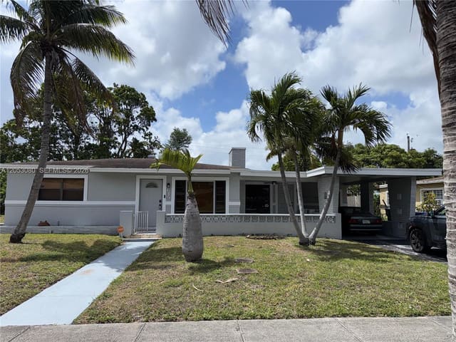 649 W Evanston Circle, Fort Lauderdale, FL 33312