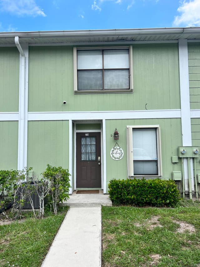 778 HILL Drive D, West Palm Beach, FL 33415