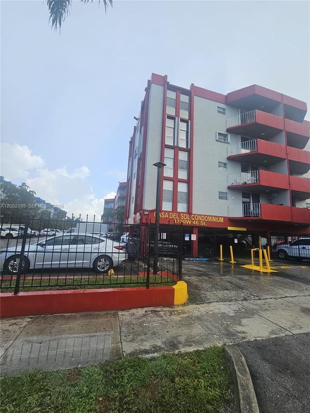 1750 W 46th Street 518, Casa Del Sol Condo, Hialeah, FL