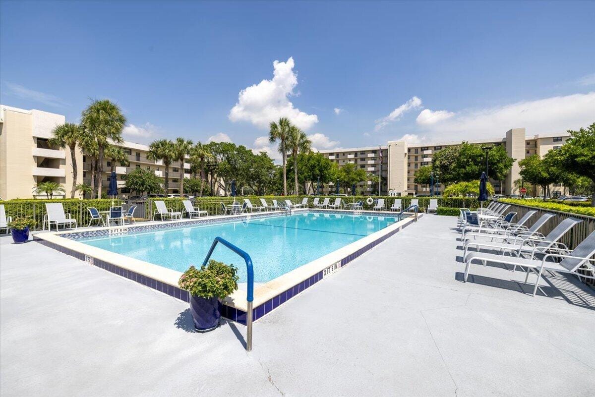 2430 DEER CREEK COUNTRY CLUB Boulevard 506, Deerfield Beach, FL 33442 photo 20