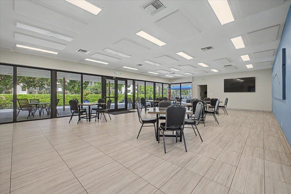 2430 DEER CREEK COUNTRY CLUB Boulevard 506, Deerfield Beach, FL 33442 photo 21