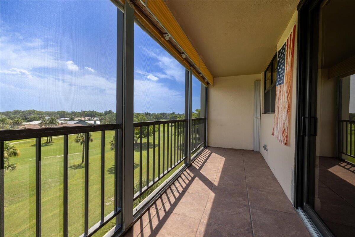 2430 DEER CREEK COUNTRY CLUB Boulevard 506, Deerfield Beach, FL 33442 photo 28