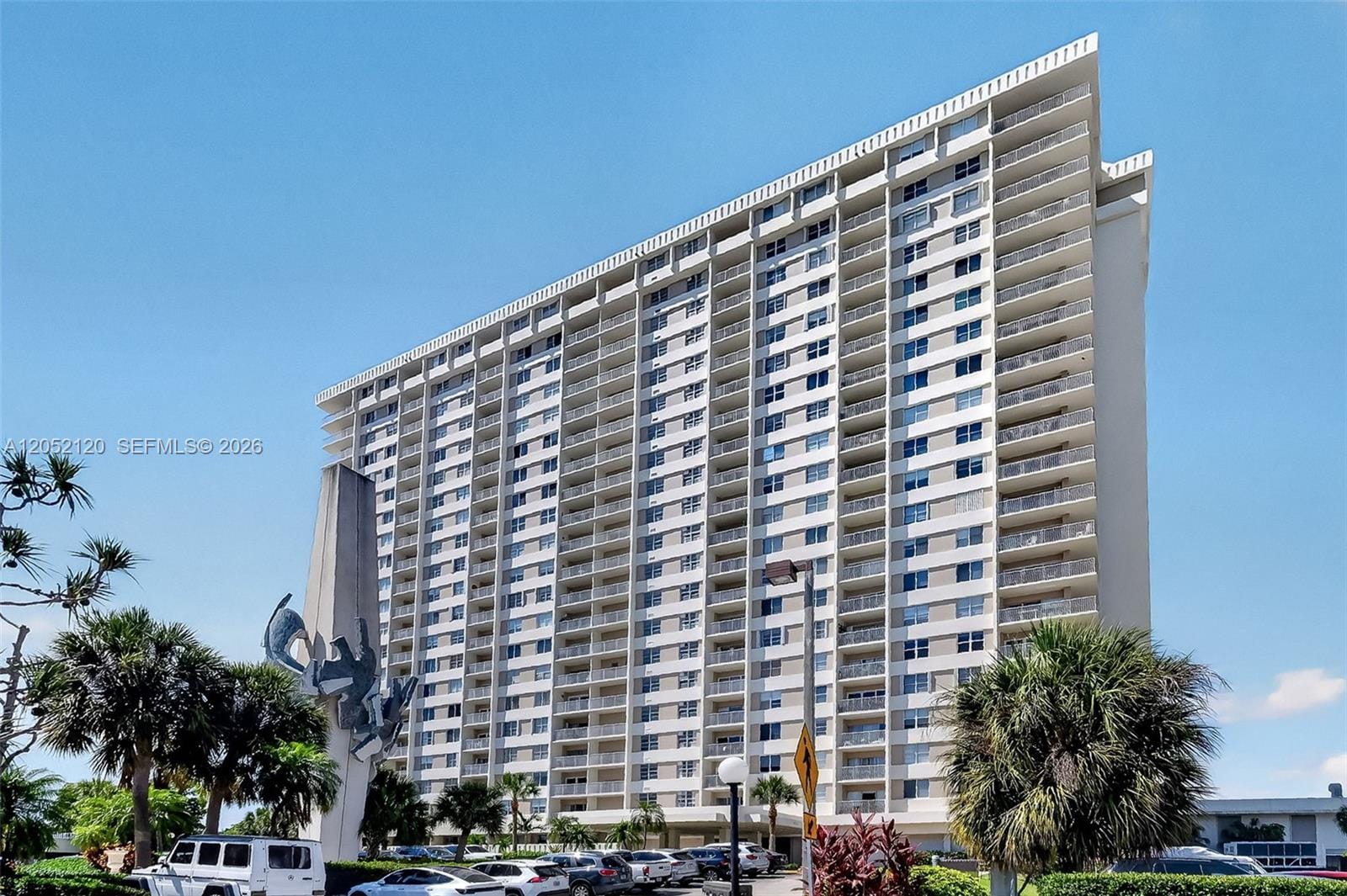 300 Bayview Drive 916, Sunny Isles Beach, FL 33160
