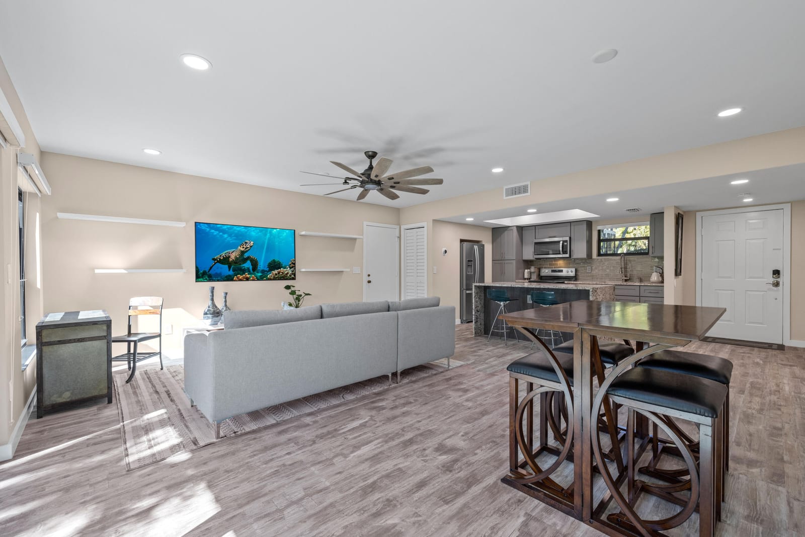 11863 Wimbledon Circle 438, Wellington, FL 33414 photo 23