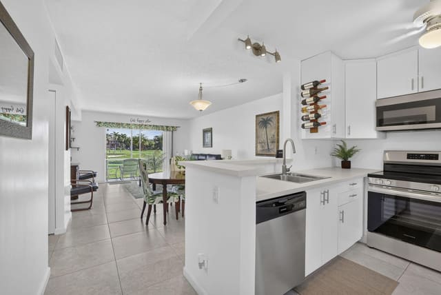 4299 NW 16th Street 101, Ashley Hall, Lauderhill, FL