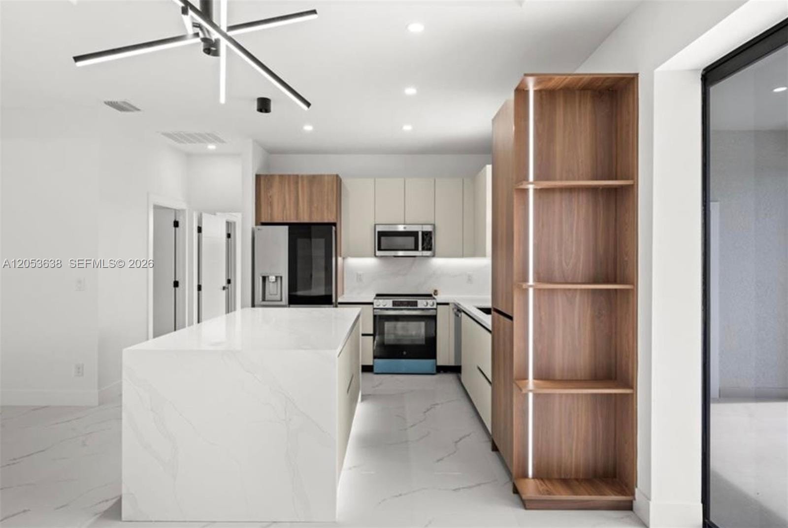 409 NW 25th Place, Cape Coral, FL 33993 photo 14
