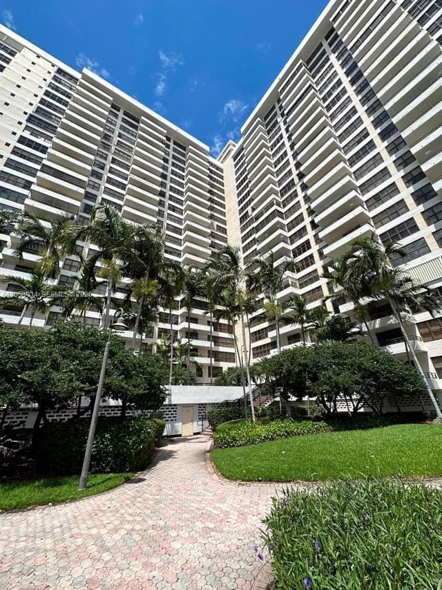 600 Three Islands Boulevard 317, Hallandale Beach, FL 33009