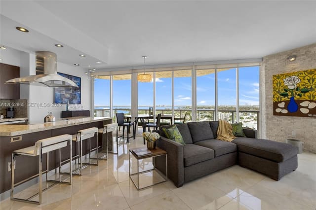 7330 Ocean Terrace 2604, St Tropez Ocean, Miami Beach, FL