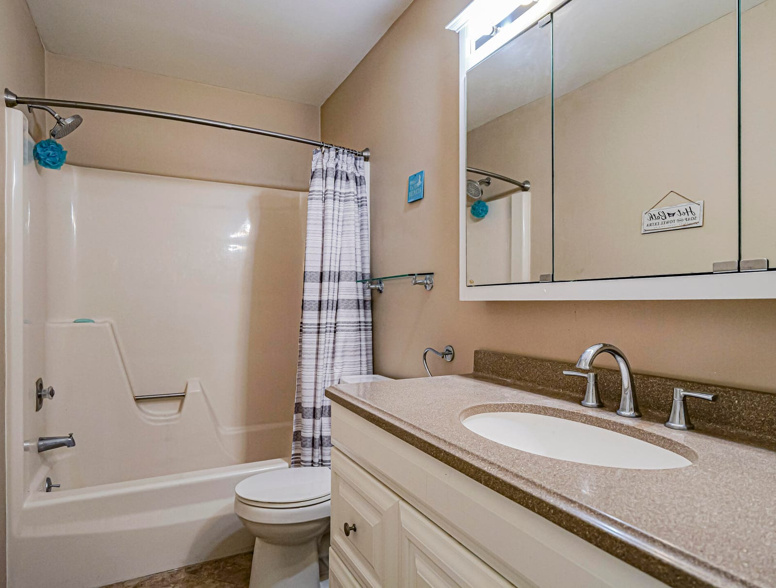 106 Spring Lake Court 201, Vero Beach, FL 32962 photo 17