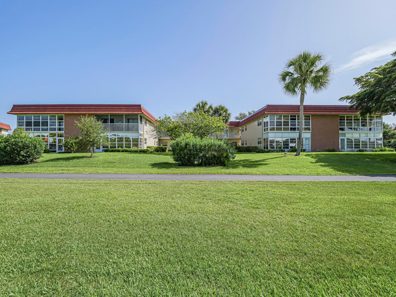 106 Spring Lake Court 201, Vero Beach, FL 32962 photo 24