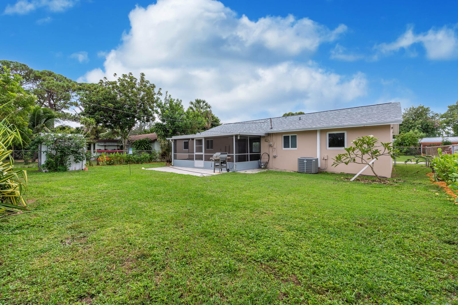 4317 APPLECREST Drive — photo 12