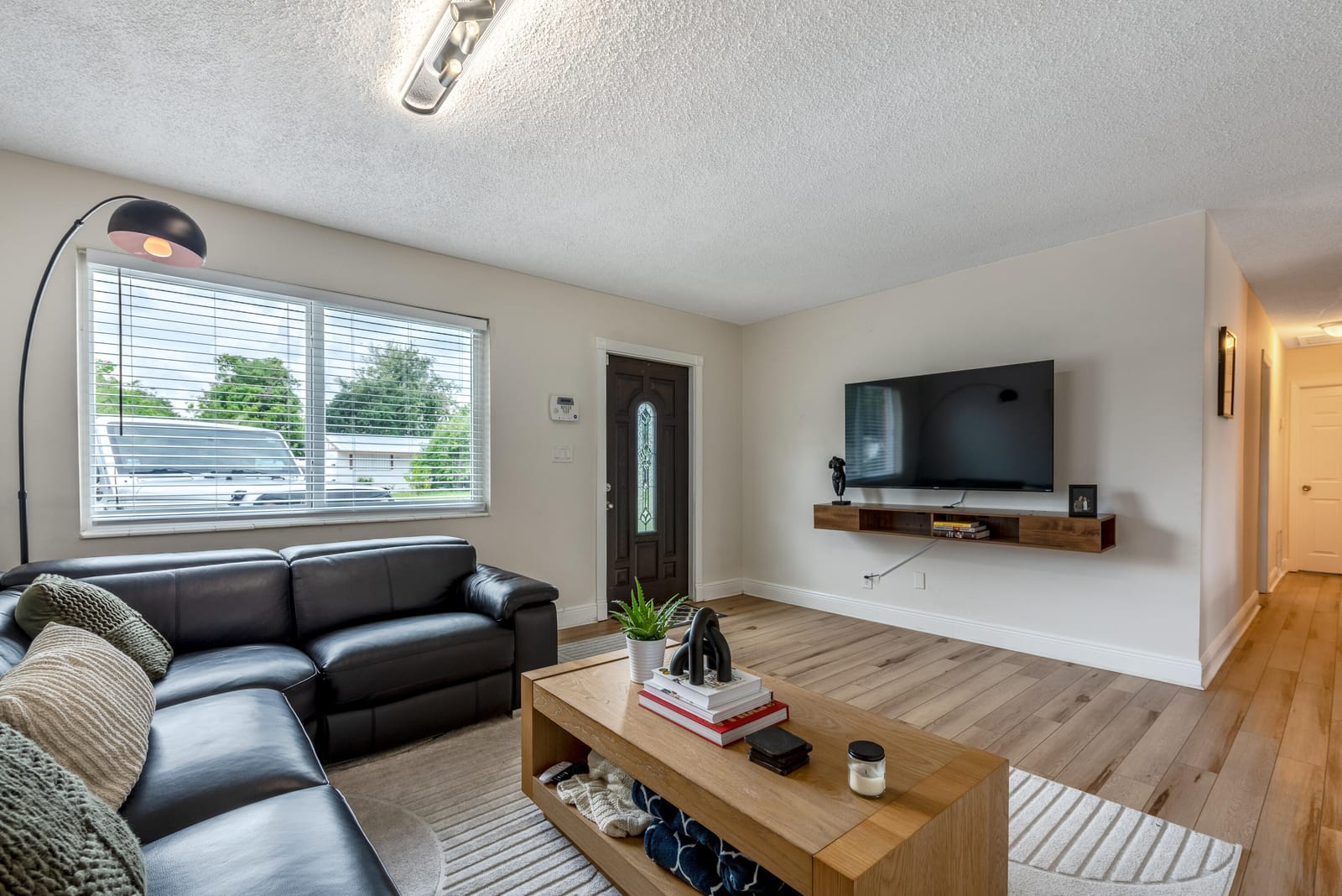4317 APPLECREST Drive — photo 3