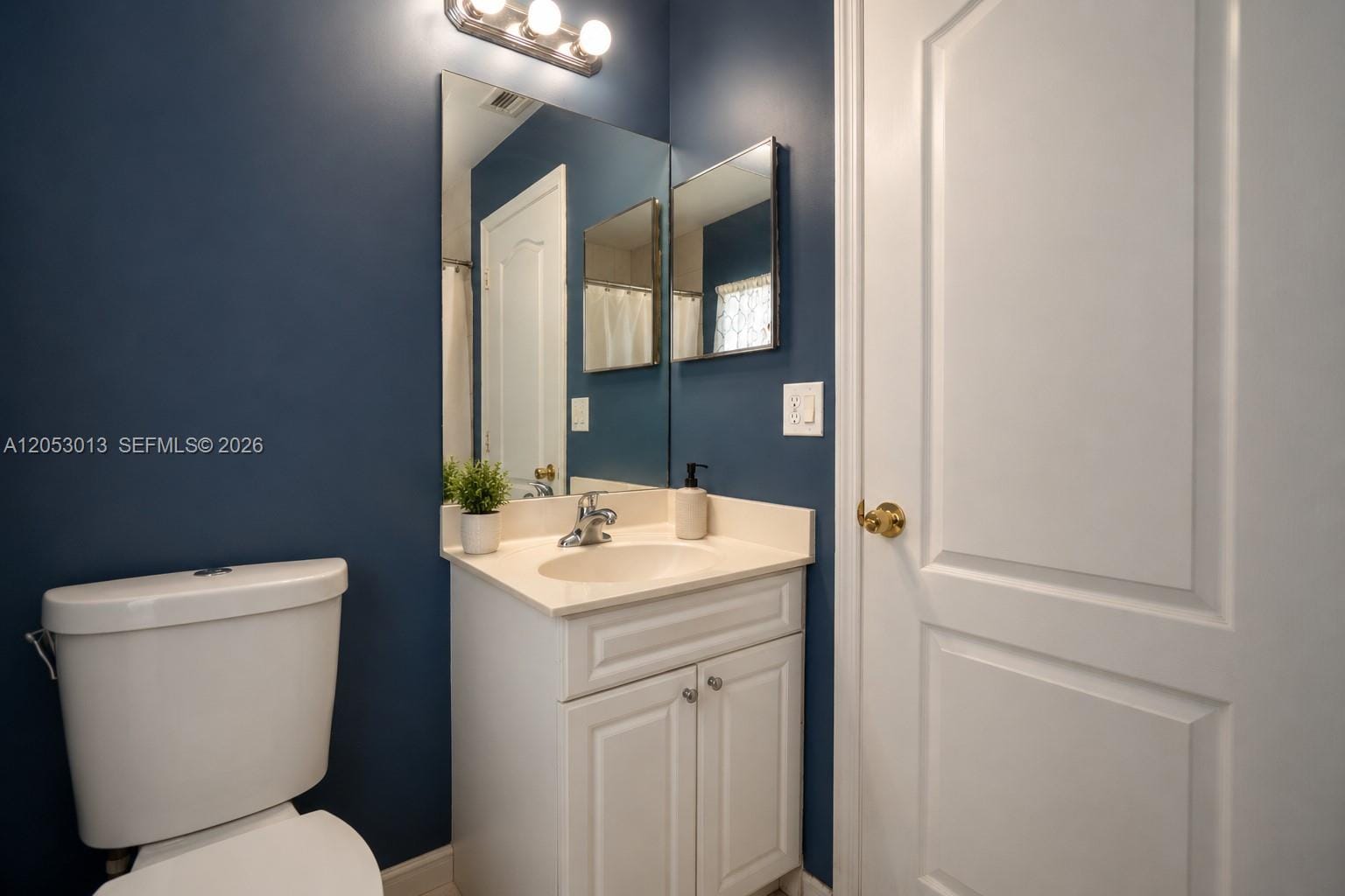 940 NE 212th Terrace 940-01 — photo 10