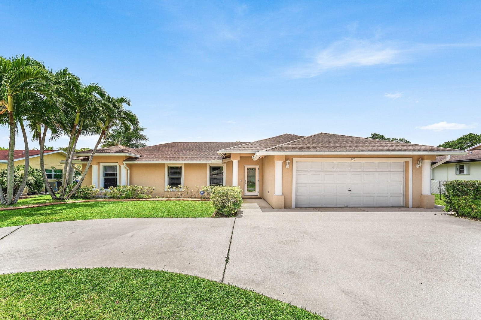 Pending home at 126 SANDPIPER Avenue, Royal Palm Beach, FL 33411