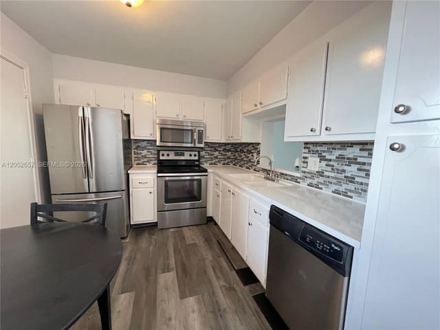 301 NE 14th Avenue 608, Hallandale Beach, FL 33009