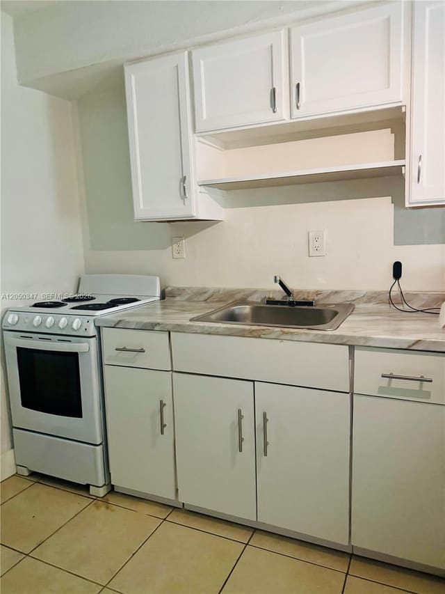 800 NW 56 Street 3, Miami, FL 33127